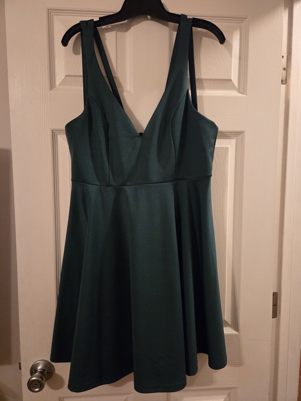Sleeveless Deep Hunter Green V-Neck A-Line Dress